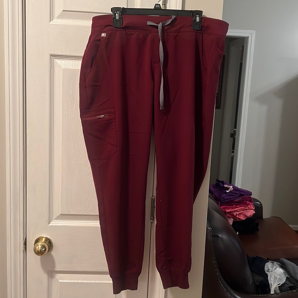 Scrub pants